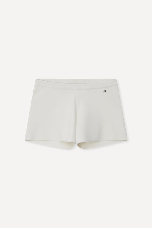 color_ivory