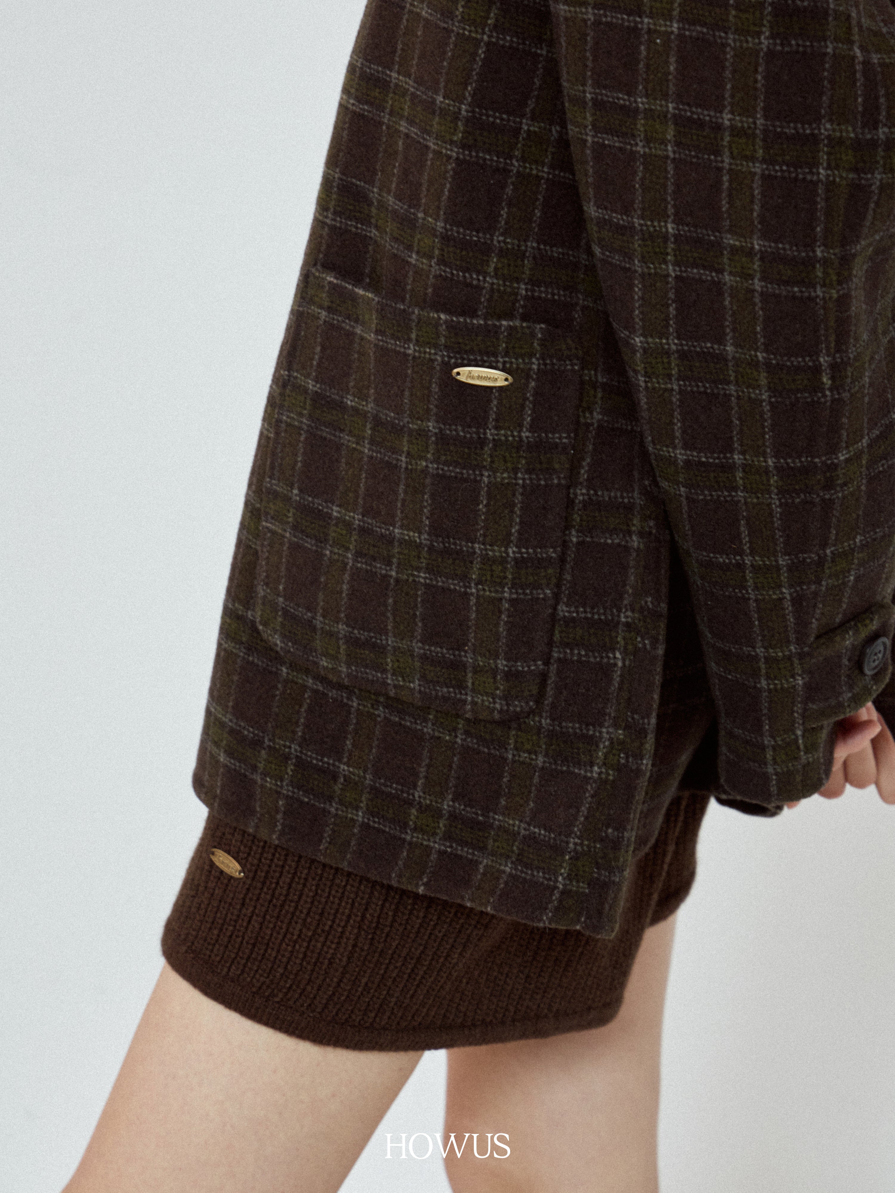 color_brown