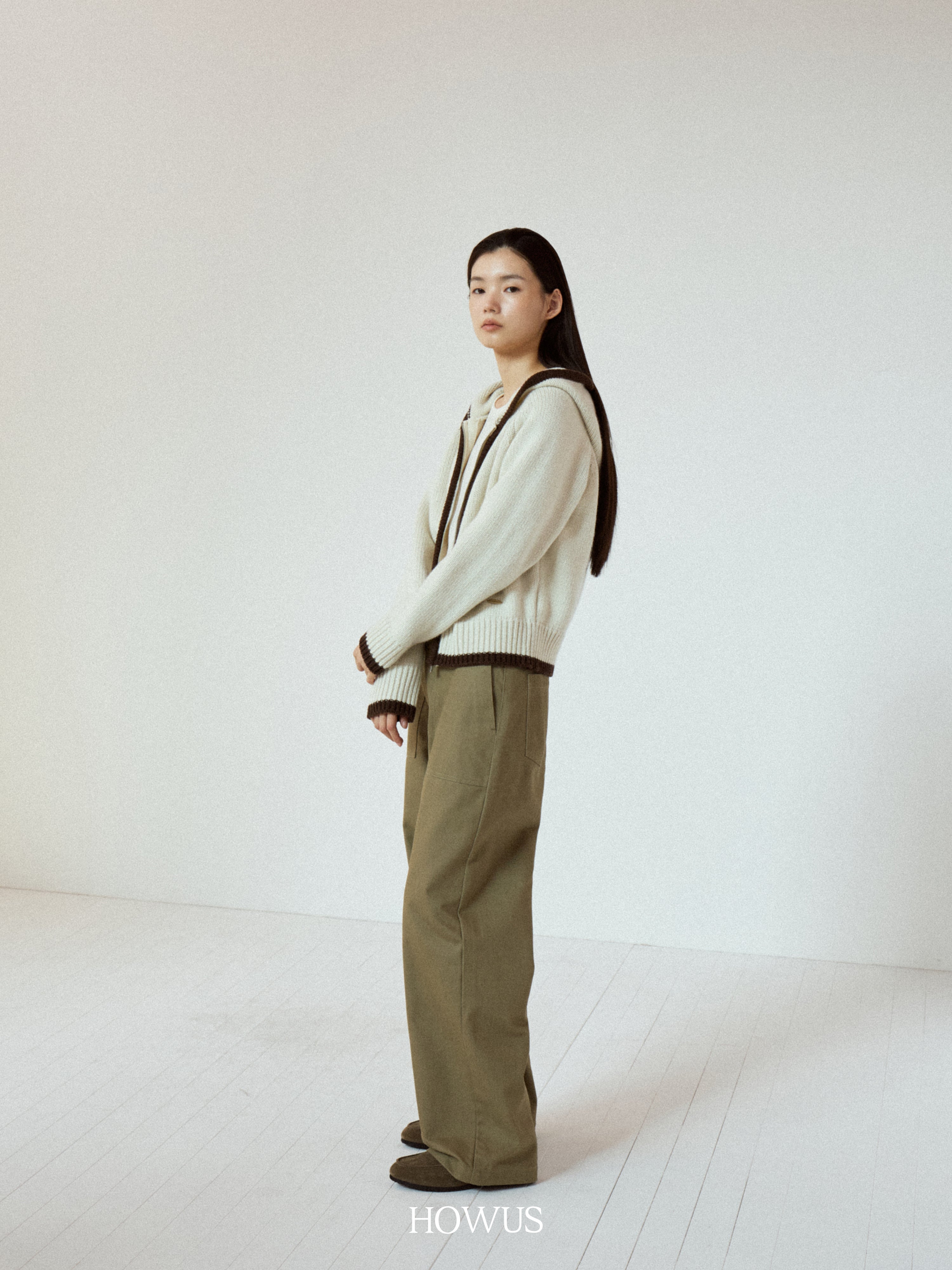 color_khaki