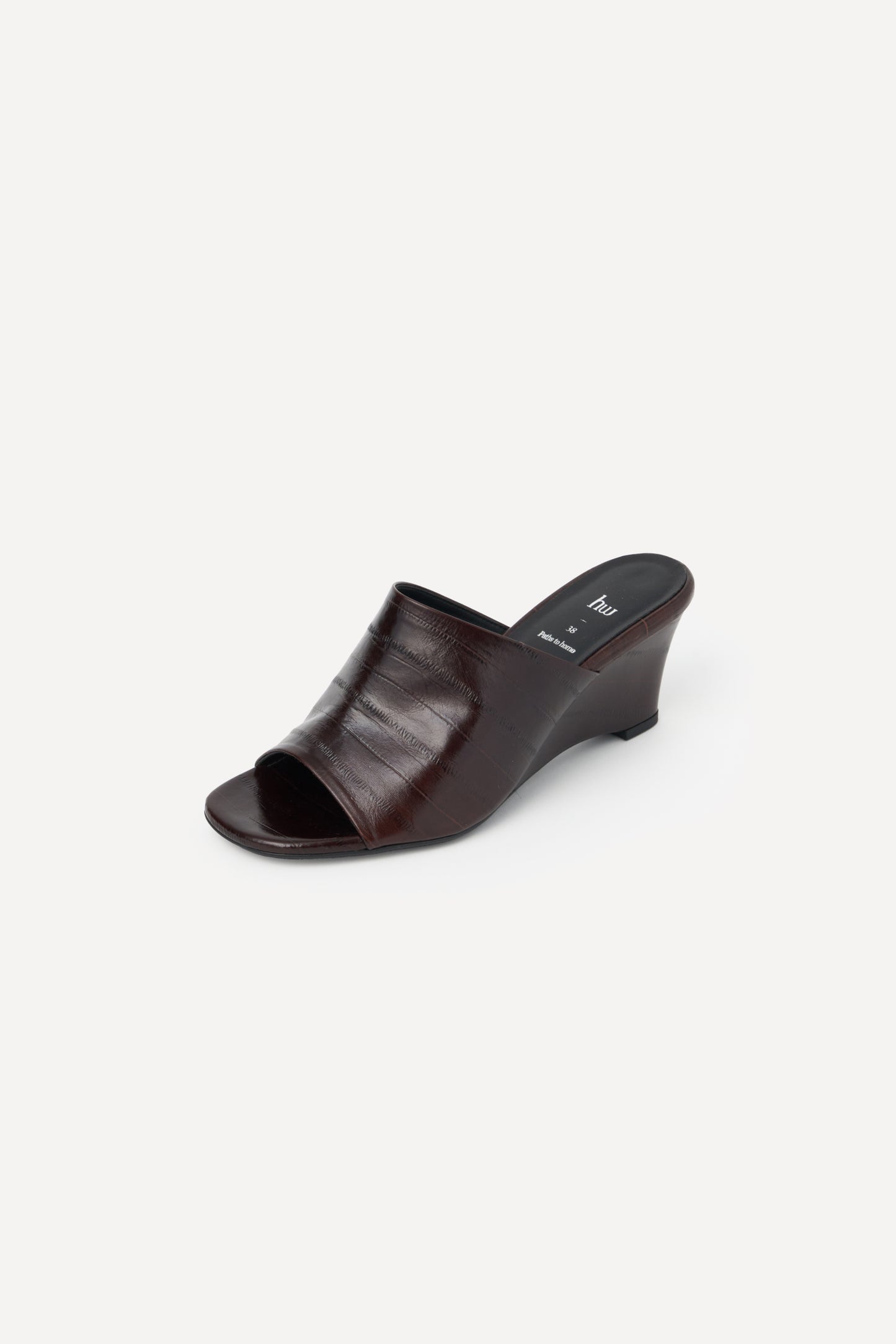 color_brown