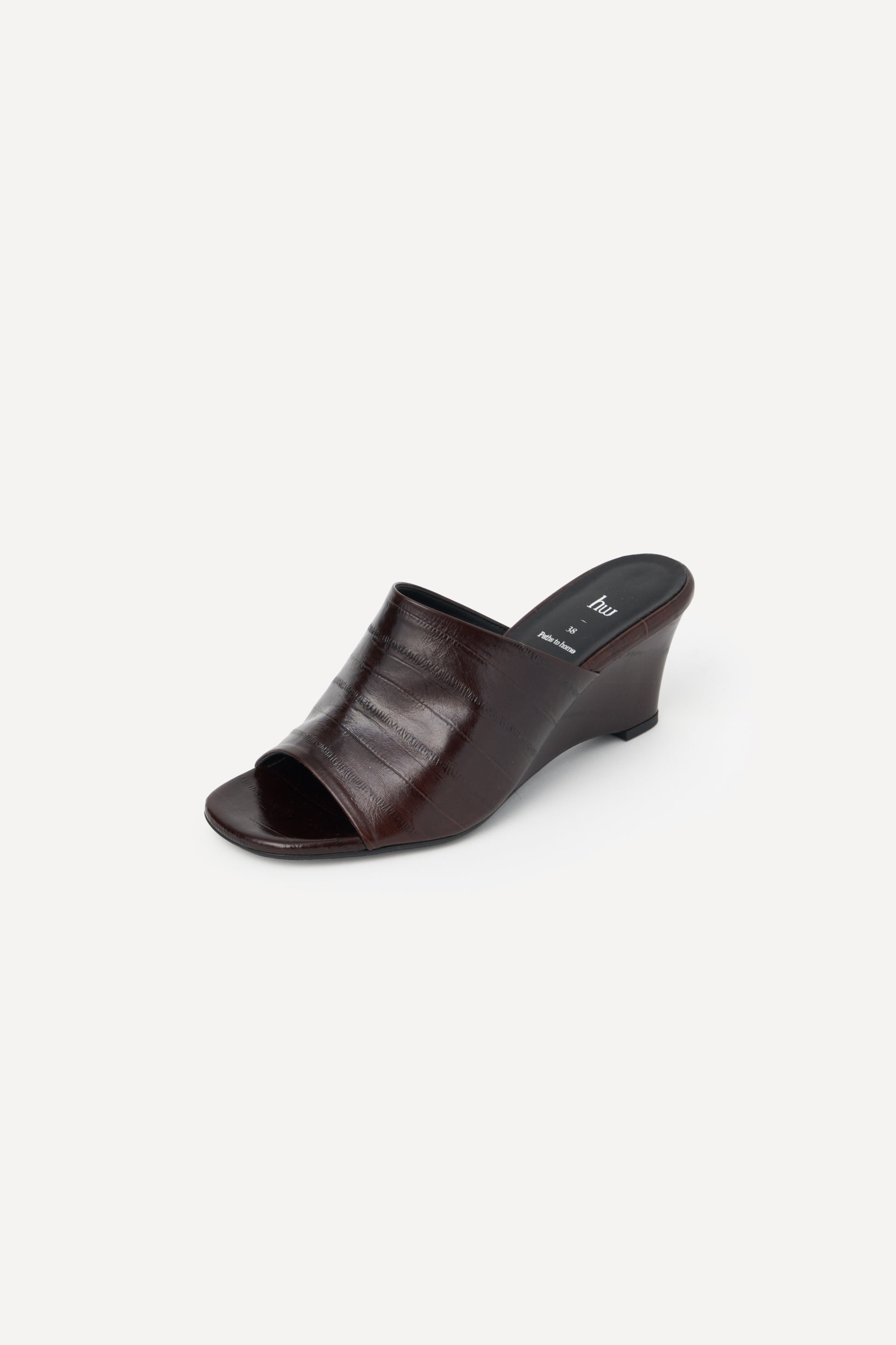 color_brown