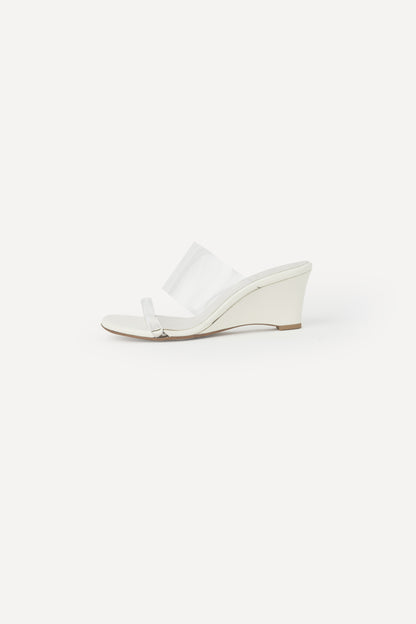 color_ivory