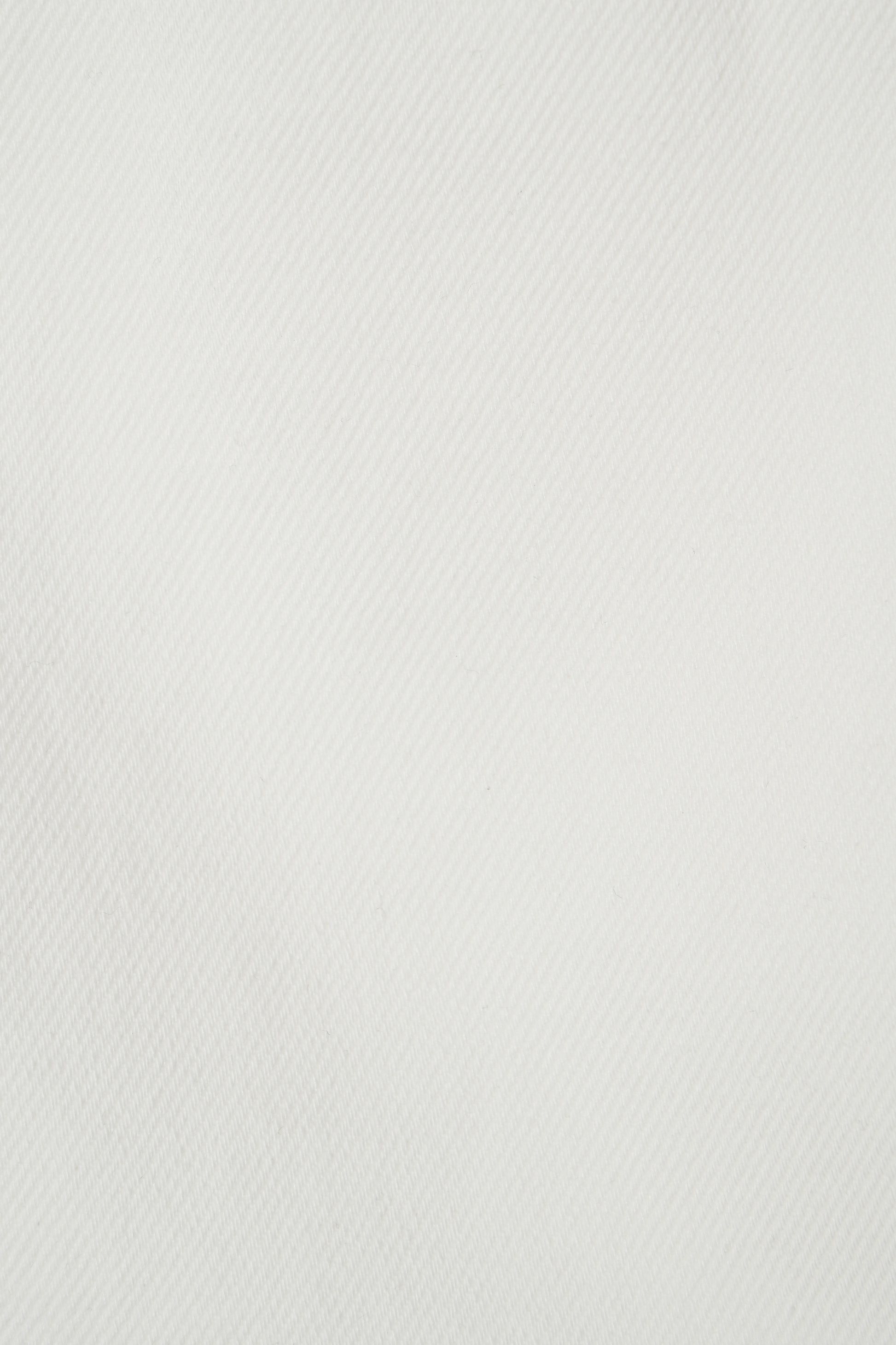color_off_white