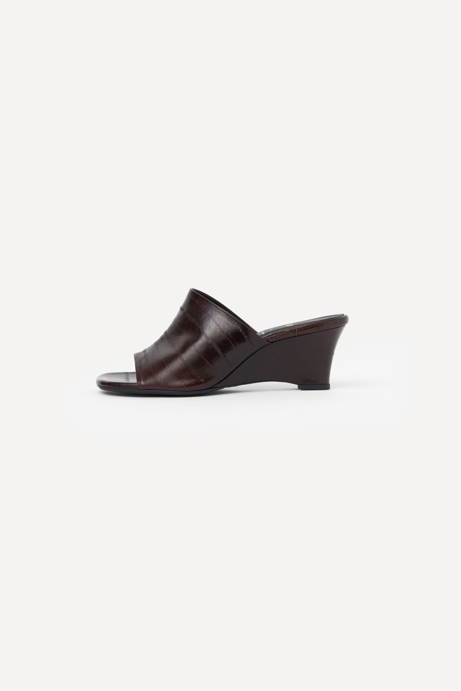 color_brown