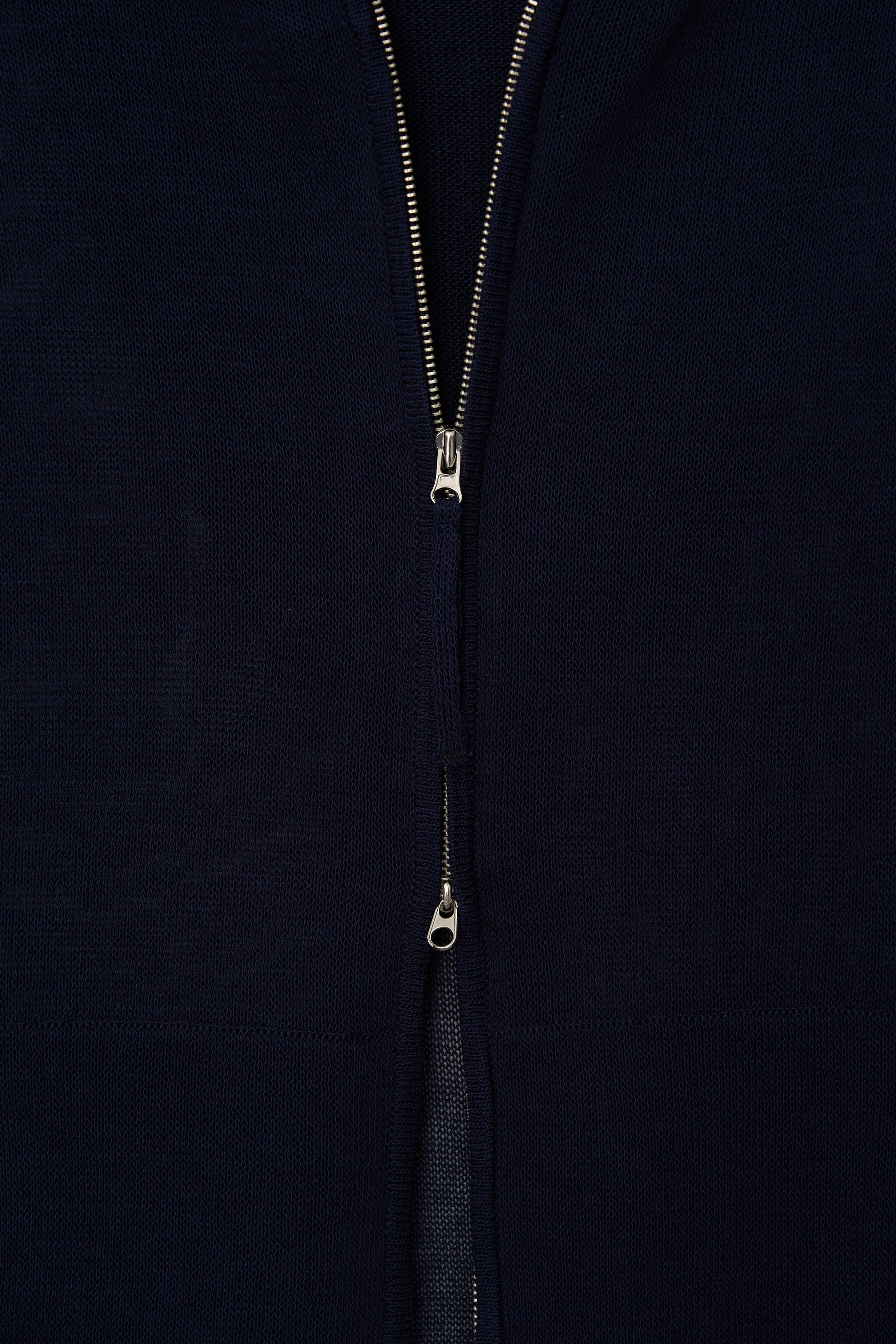 color_navy