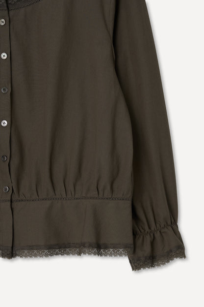 color_khaki