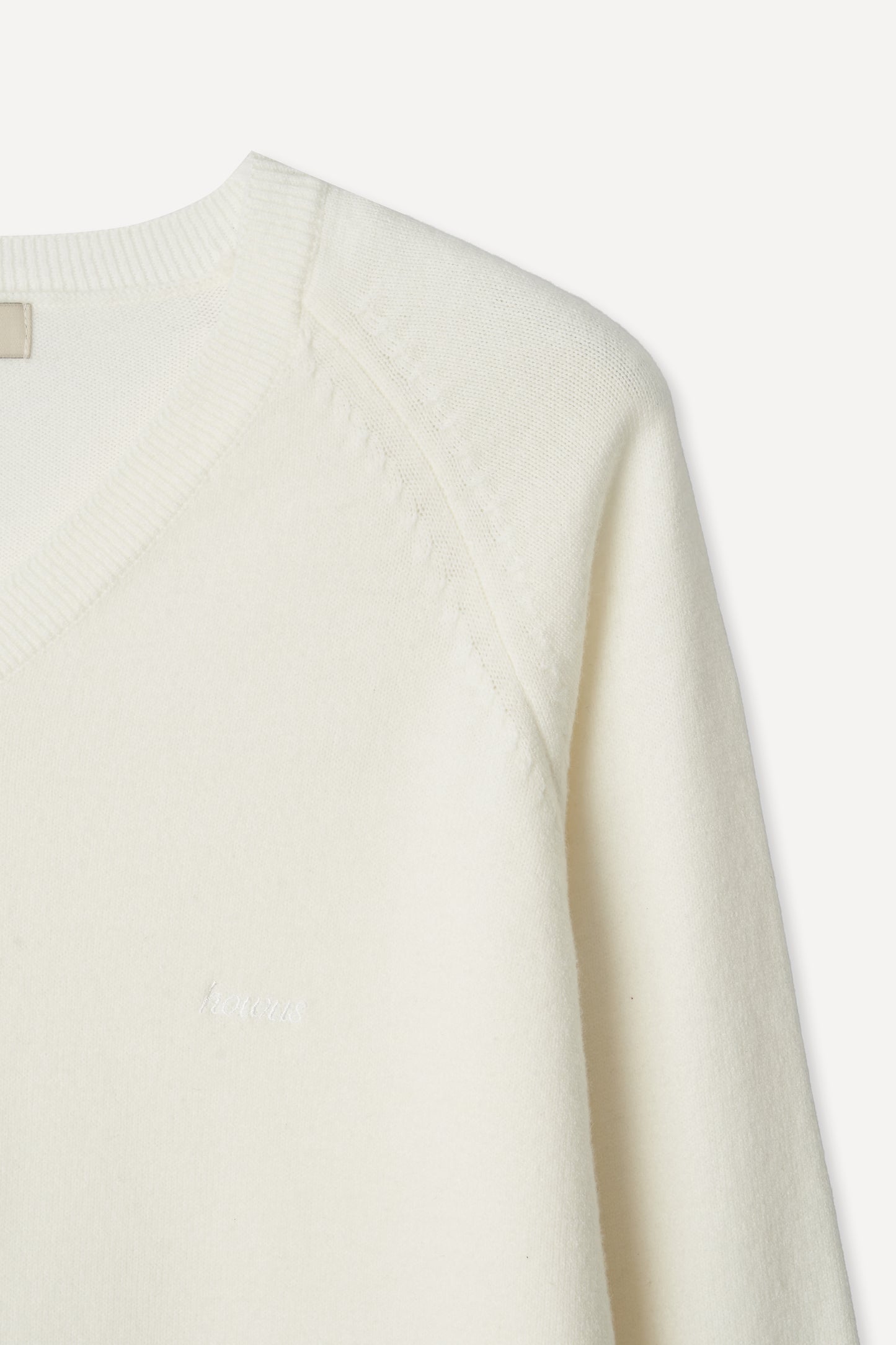 color_off_white