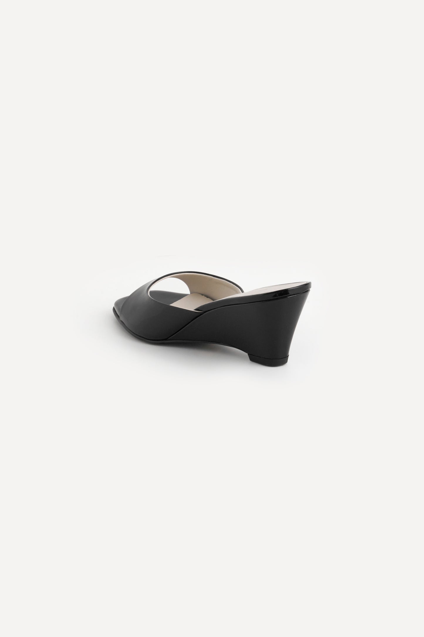 color_black_patent