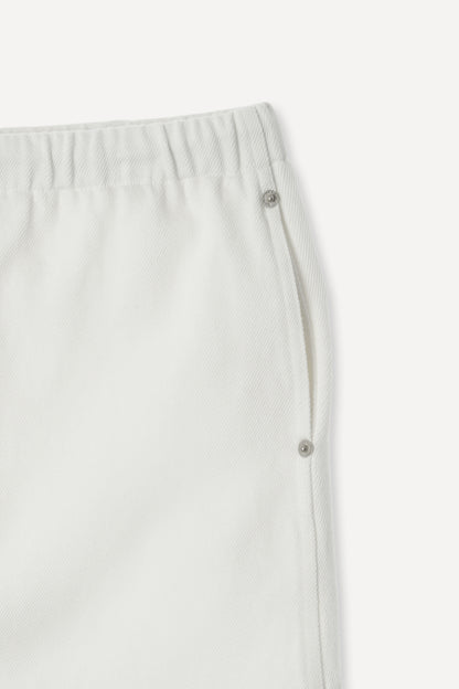 color_off_white