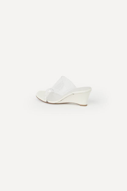 color_ivory
