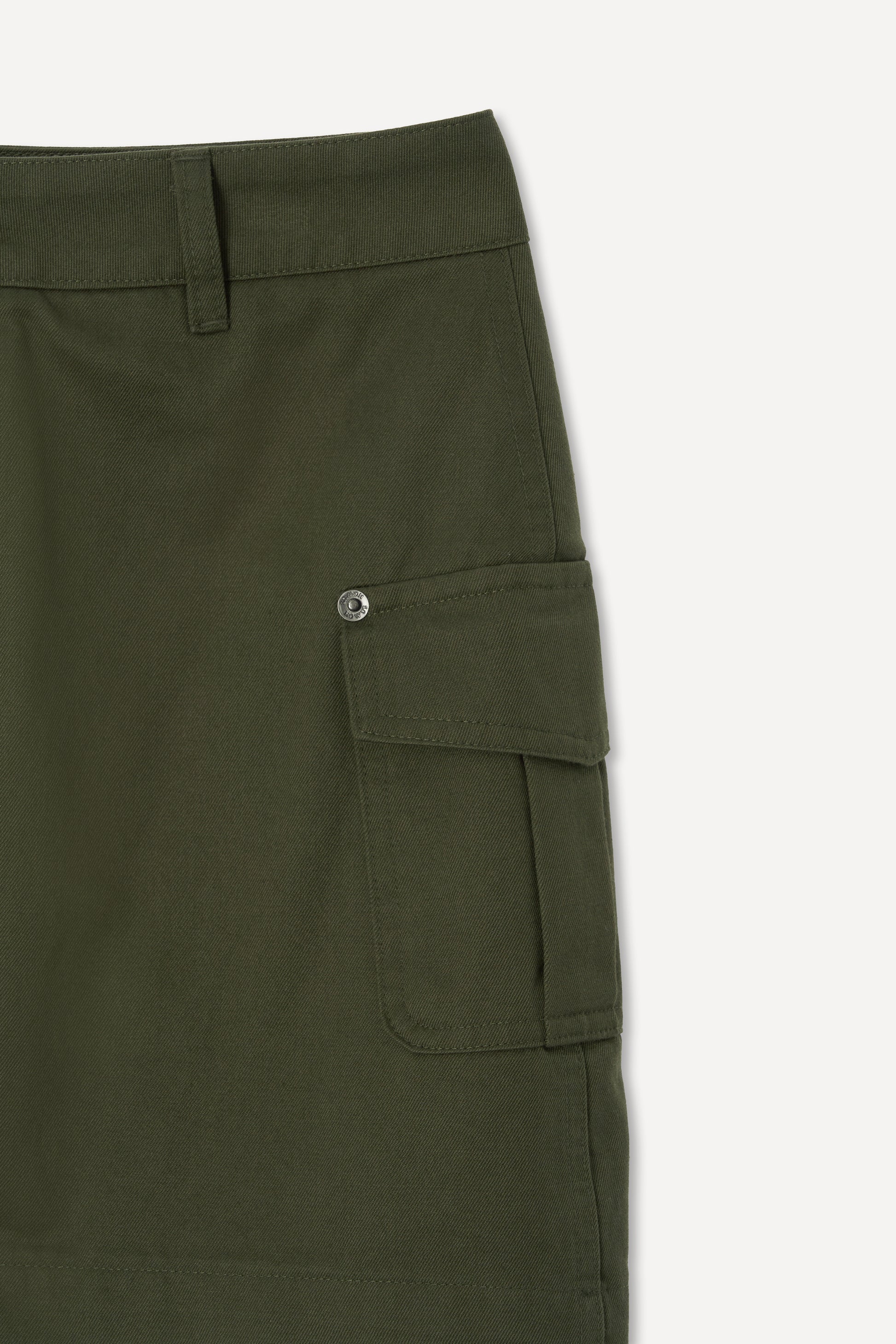 color_khaki