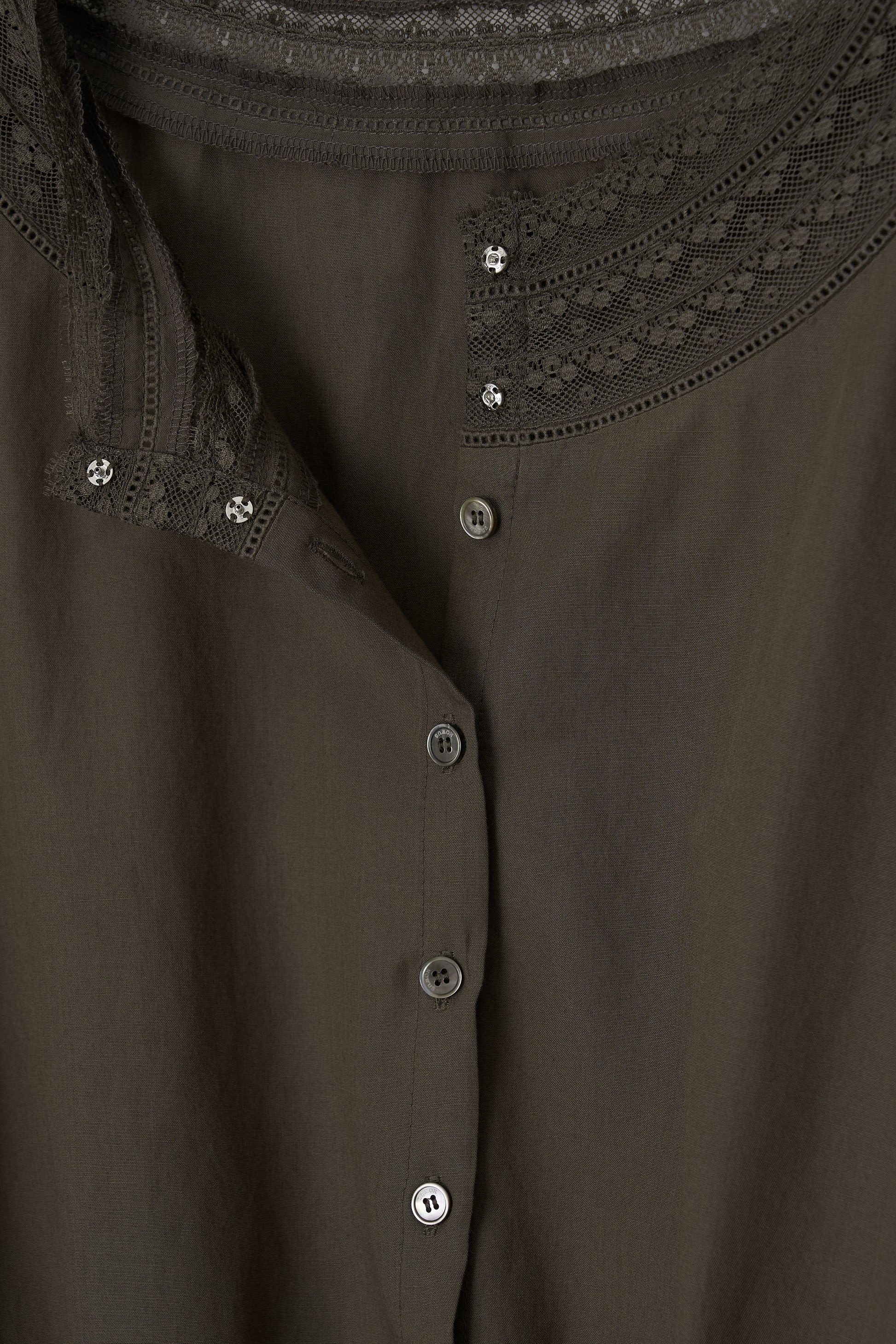 color_khaki