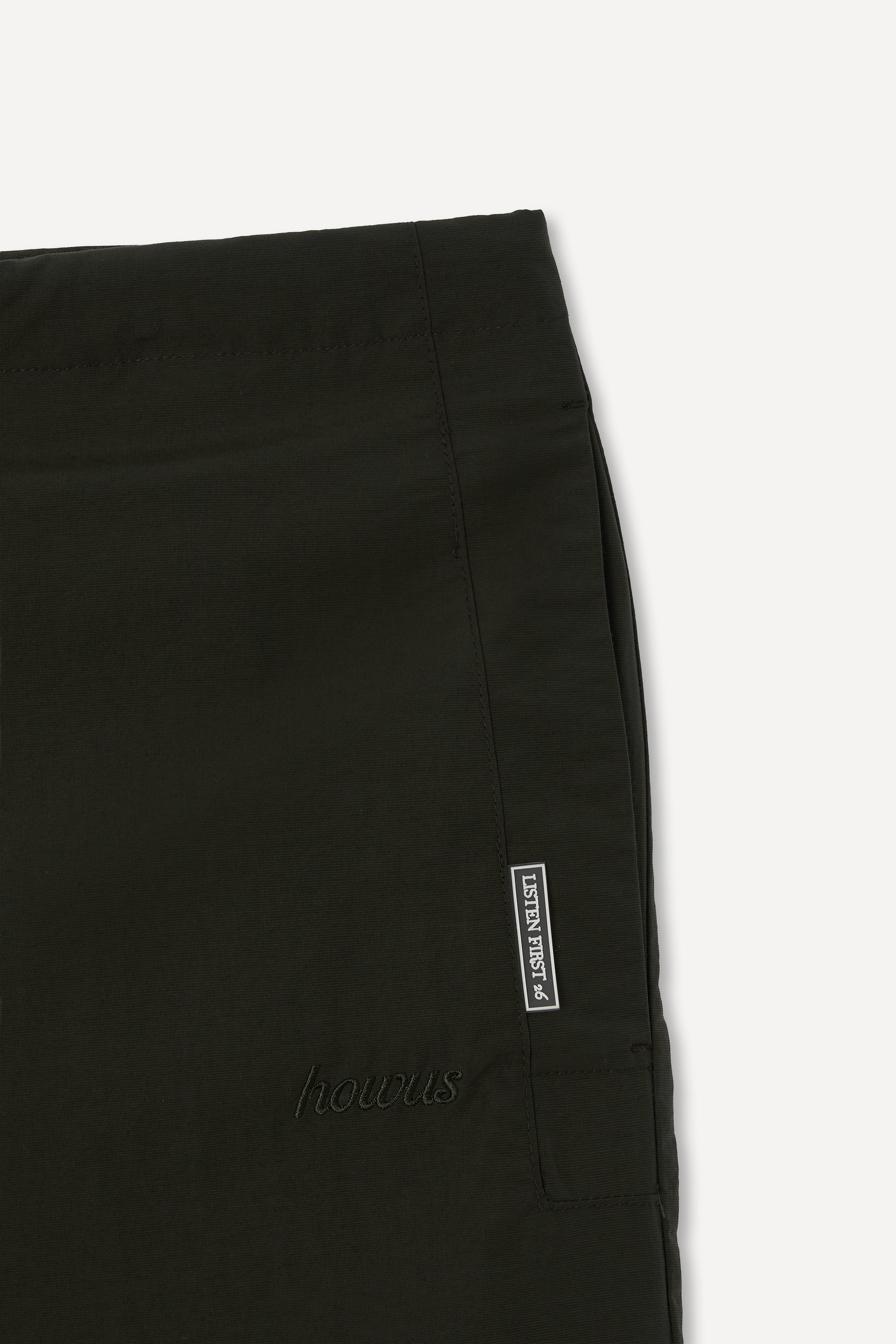 color_khaki