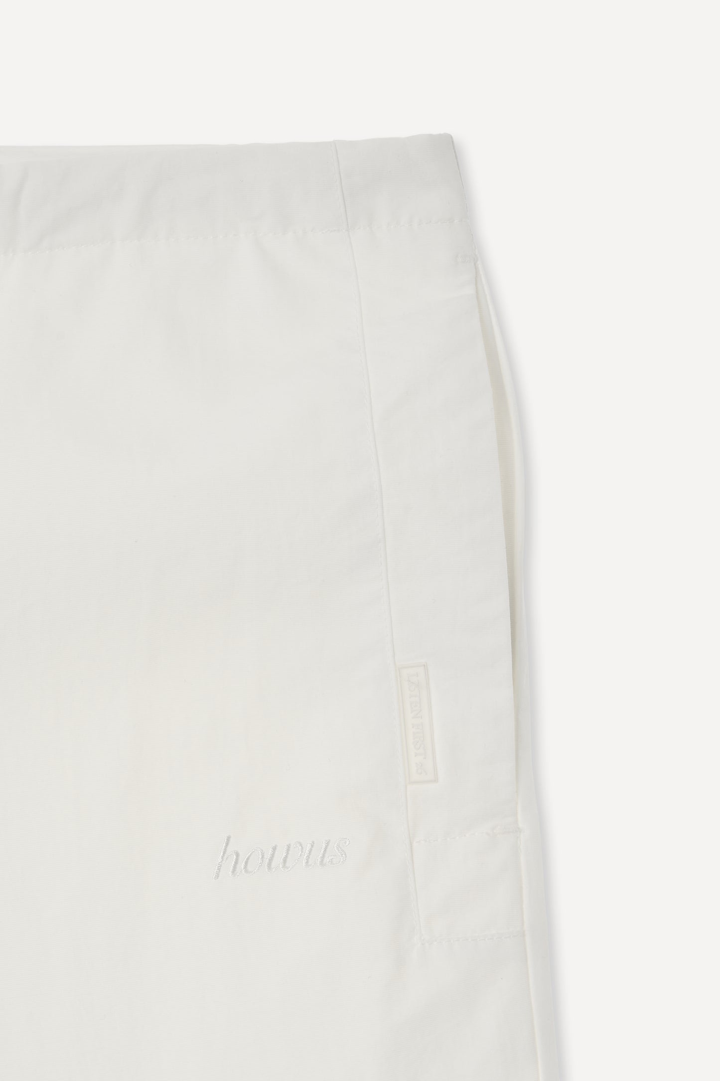 color_off_white