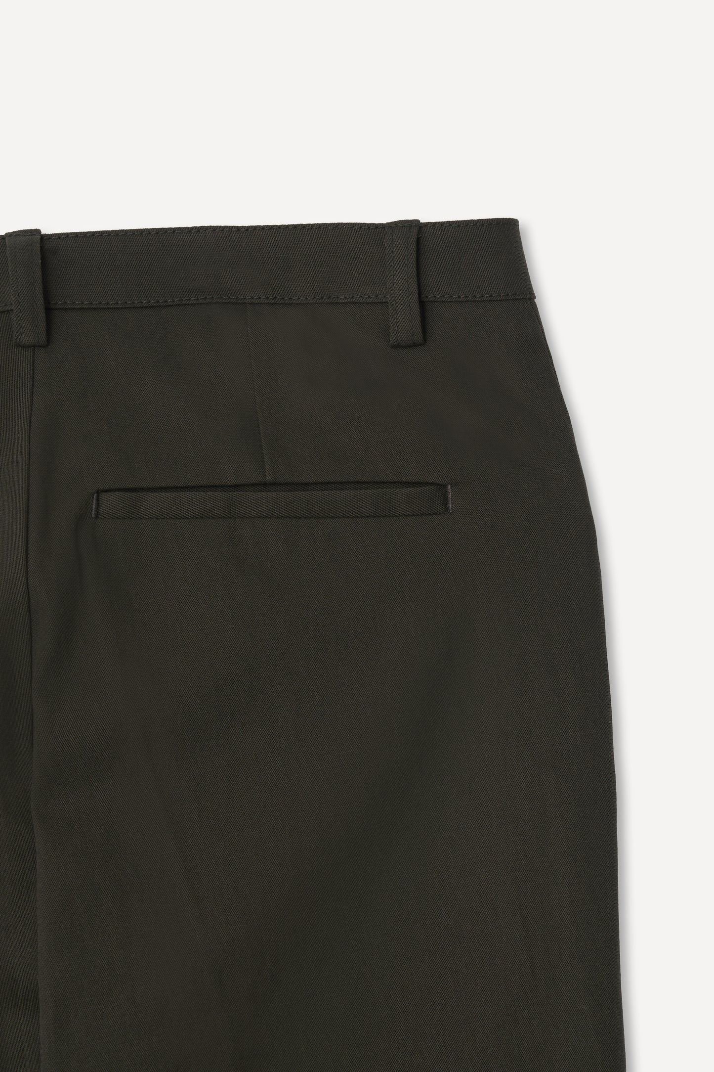 color_khaki