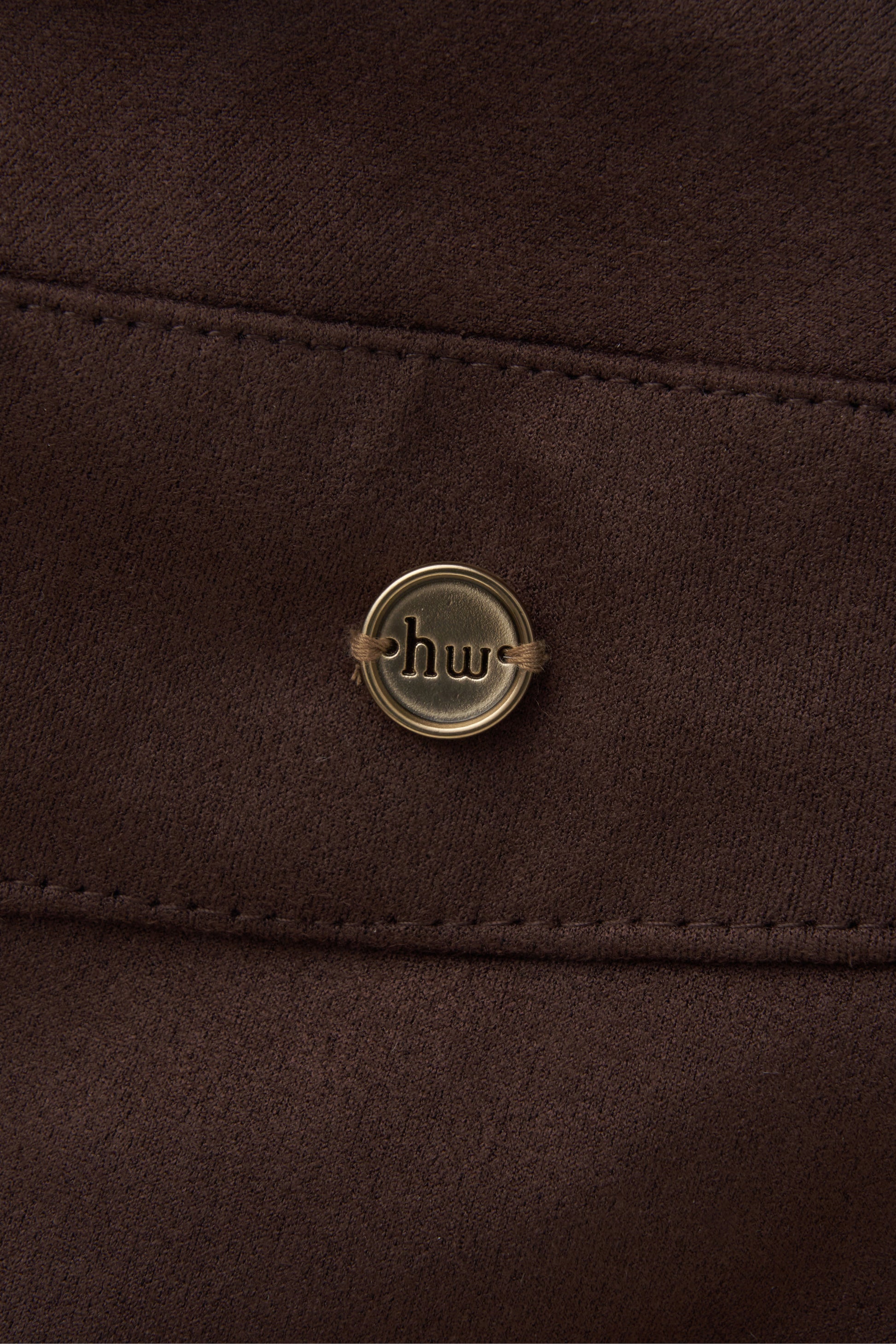 color_brown