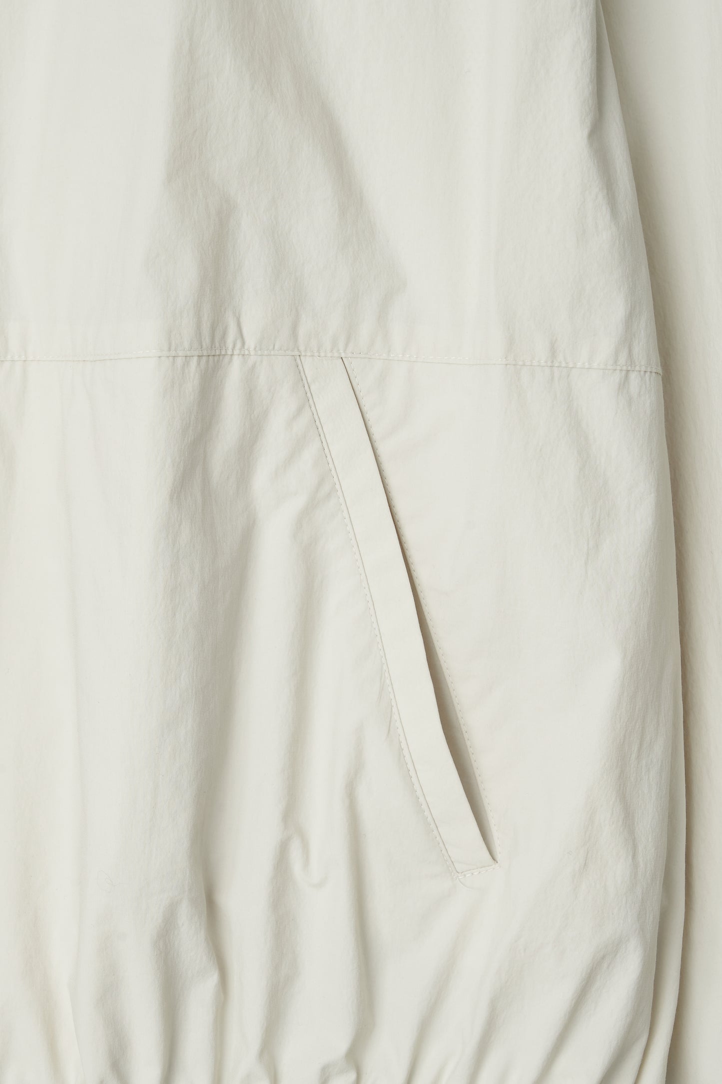 color_cloudy_white